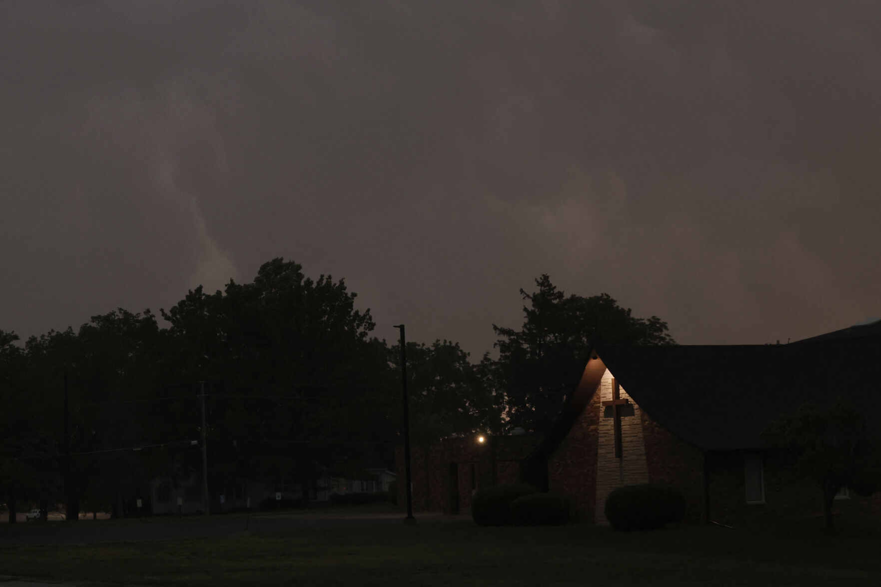 052424-qc-nws-storm-morning.jpg